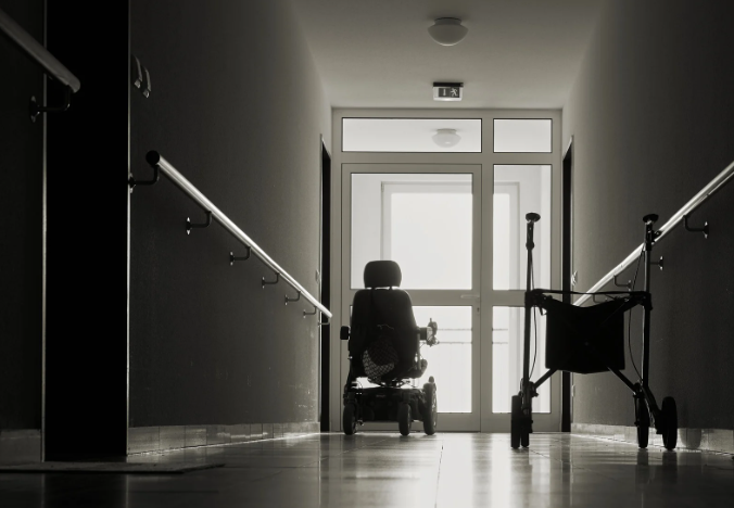 Nursing Home Neglect vs. Abuse: How to Recognize and Report It